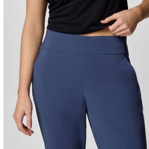 Columbia Women's Blue Ankle Pants